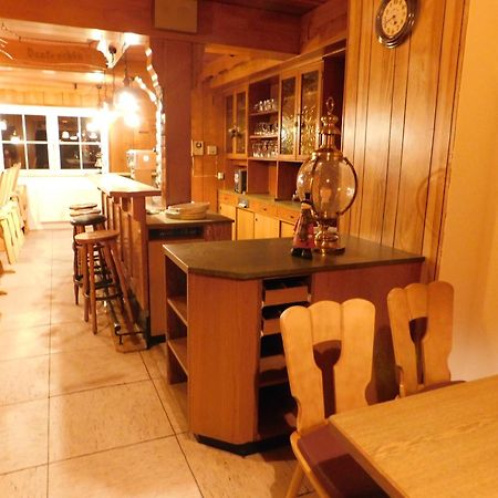 Ferienhaus Astenblick - Ideal Fuer Weihnachtsfeiern Und Familienfeiern Bietet Schlafplaetze Fuer Bis Zu 35 Personen Villa Winterberg Luaran gambar