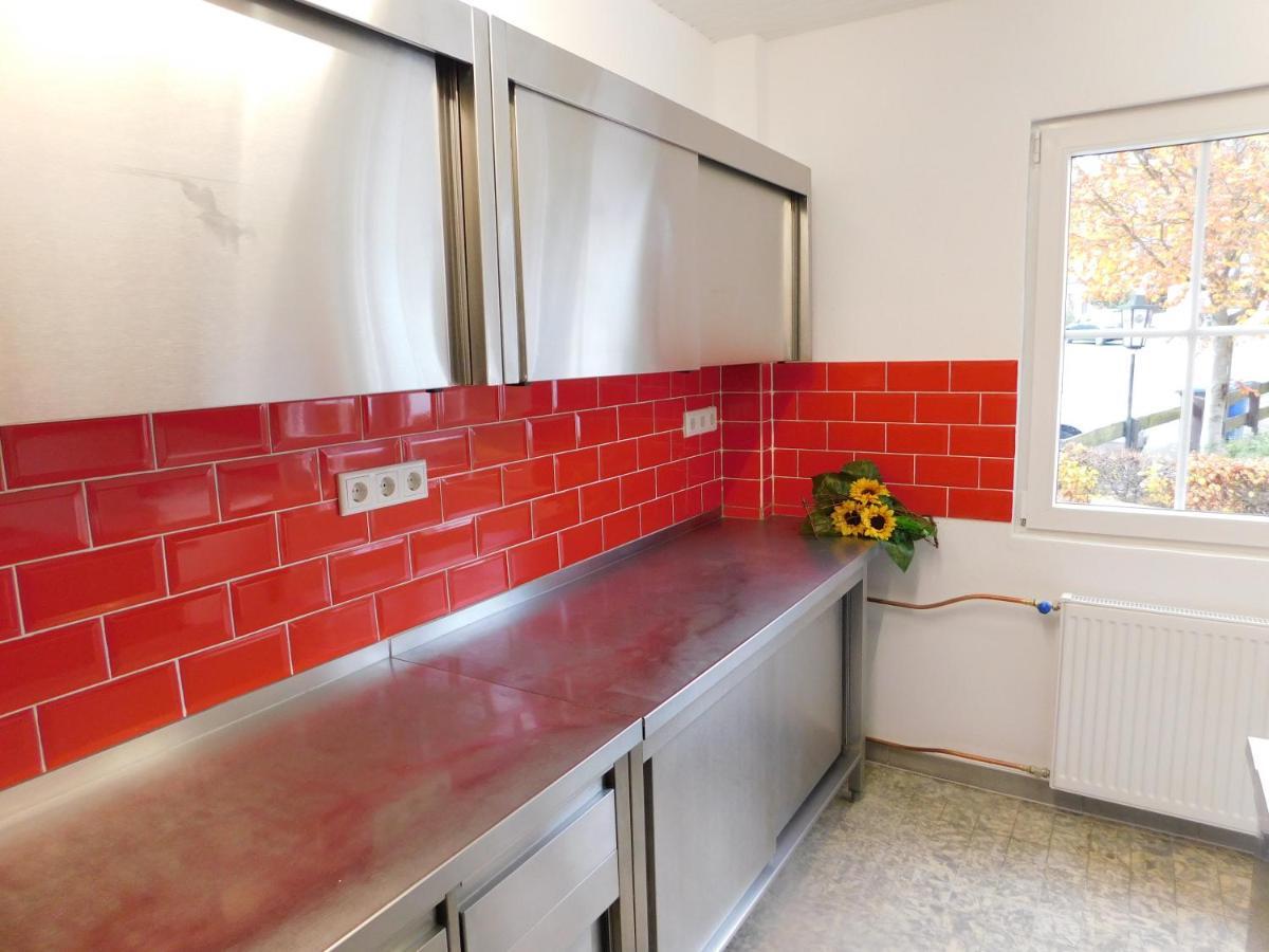Ferienhaus Astenblick - Ideal Fuer Weihnachtsfeiern Und Familienfeiern Bietet Schlafplaetze Fuer Bis Zu 35 Personen Villa Winterberg Luaran gambar