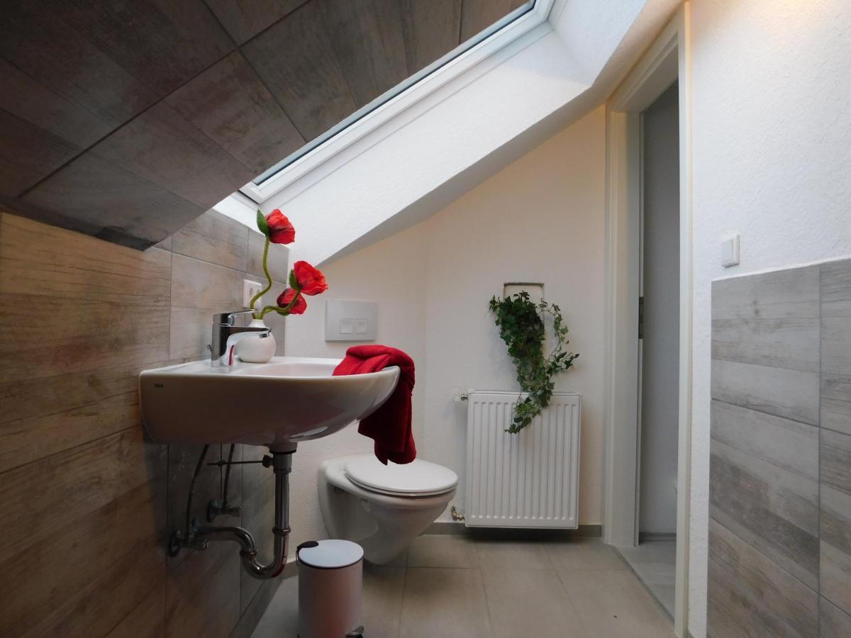 Ferienhaus Astenblick - Ideal Fuer Weihnachtsfeiern Und Familienfeiern Bietet Schlafplaetze Fuer Bis Zu 35 Personen Villa Winterberg Luaran gambar